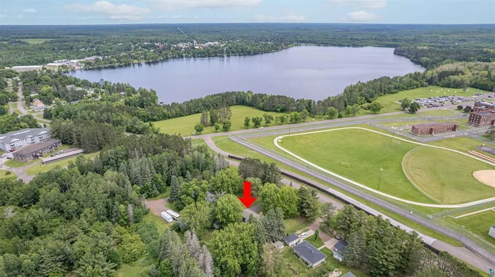 908 Lakeshore Drive Moose Lake, MN 55767