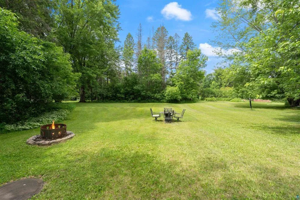 908 Lakeshore Drive Moose Lake, MN 55767