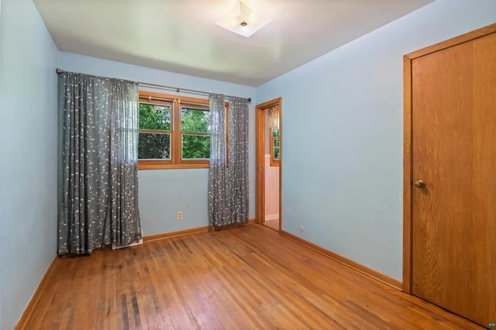 908 Lakeshore Drive Moose Lake, MN 55767