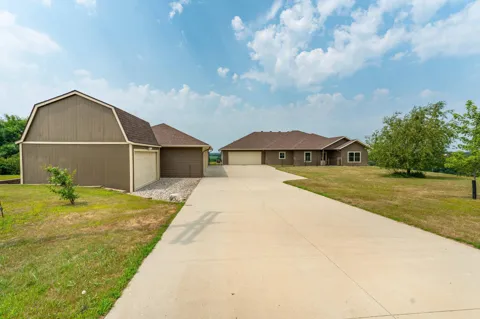 20733 E Dane Prairie Road