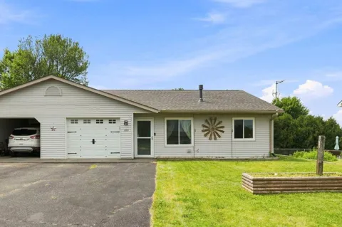 1880 Windmill Drive