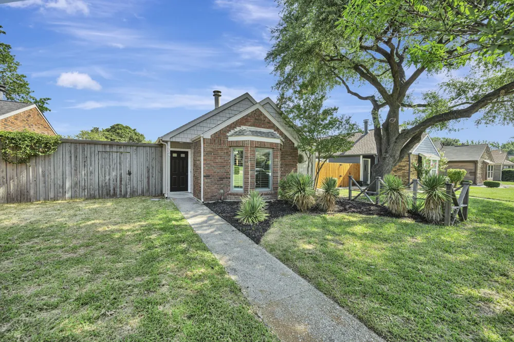 934 Mapleleaf Lane Coppell, TX 75019