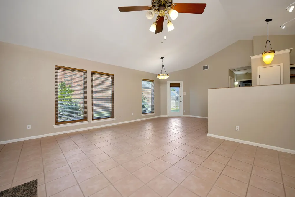 934 Mapleleaf Lane Coppell, TX 75019