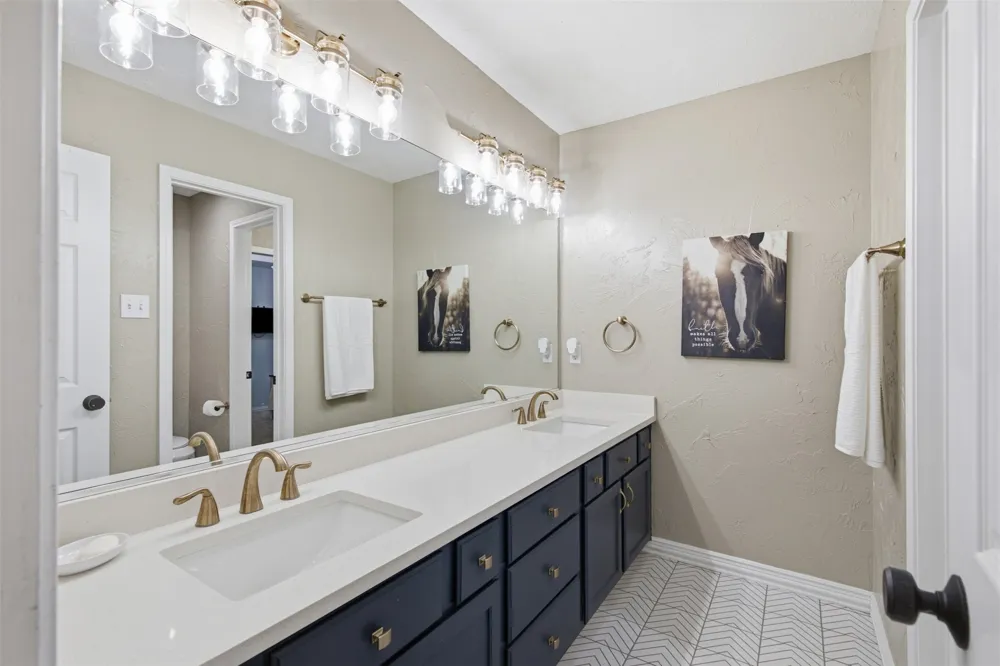 1716 Marian Lane Flower Mound, TX 75028
