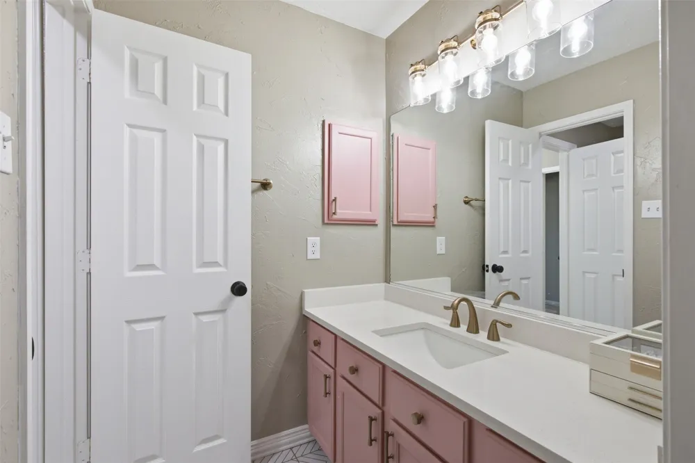 1716 Marian Lane Flower Mound, TX 75028