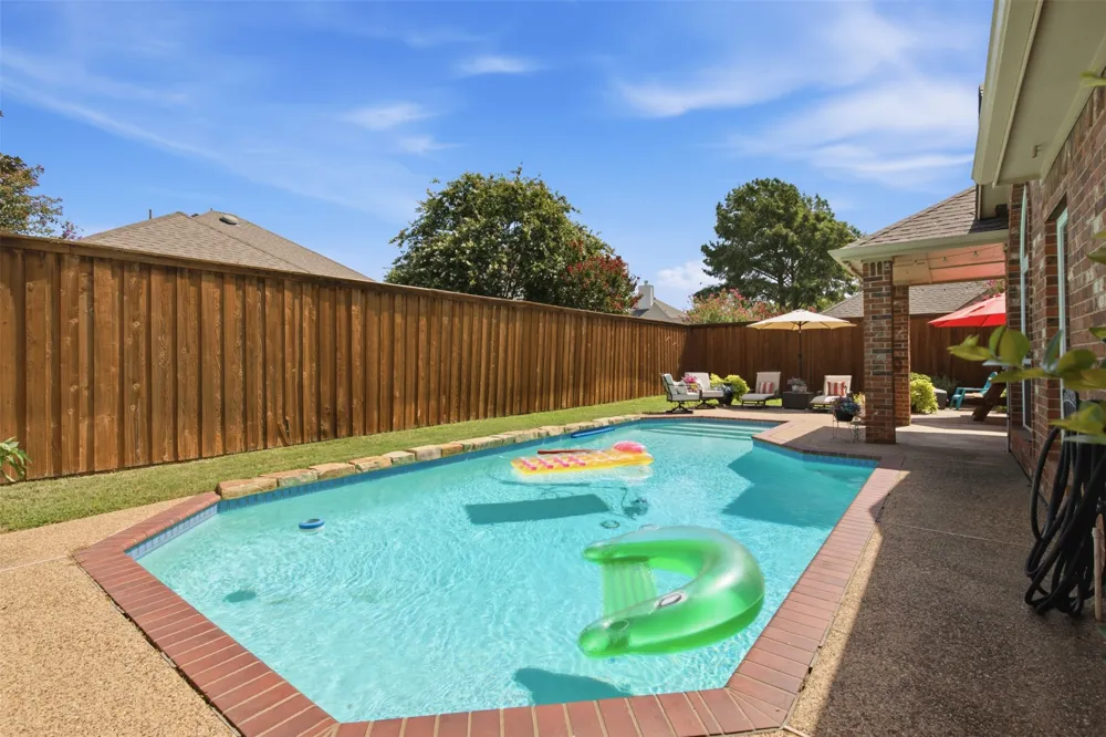 1716 Marian Lane Flower Mound, TX 75028