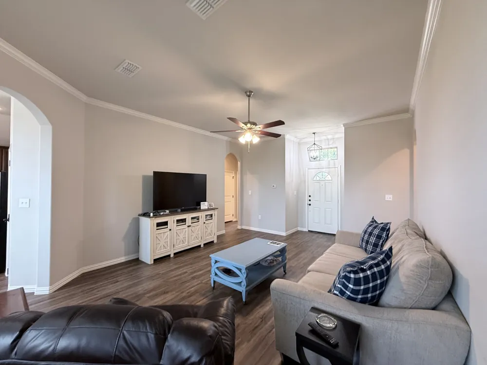 618 E Walcott Street Pilot Point, TX 76258