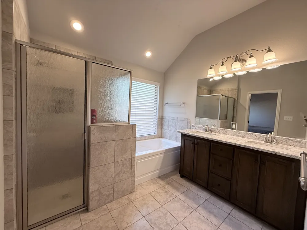 618 E Walcott Street Pilot Point, TX 76258