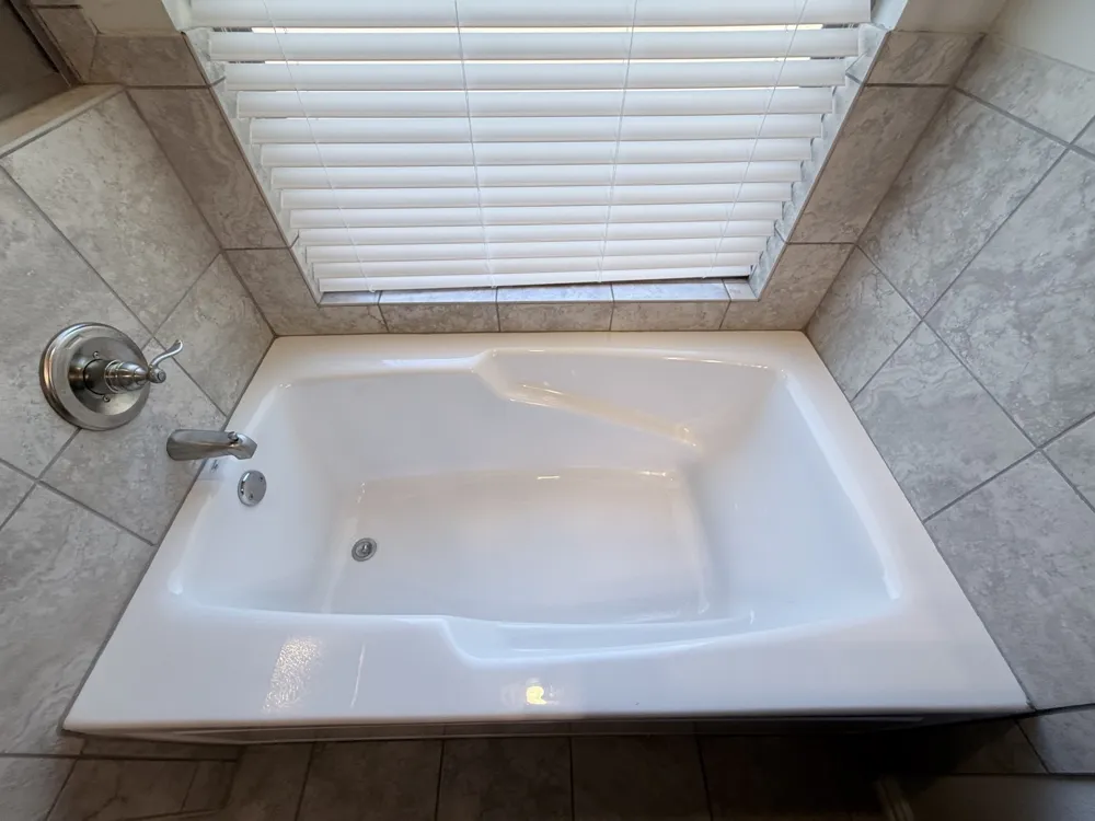 618 E Walcott Street Pilot Point, TX 76258