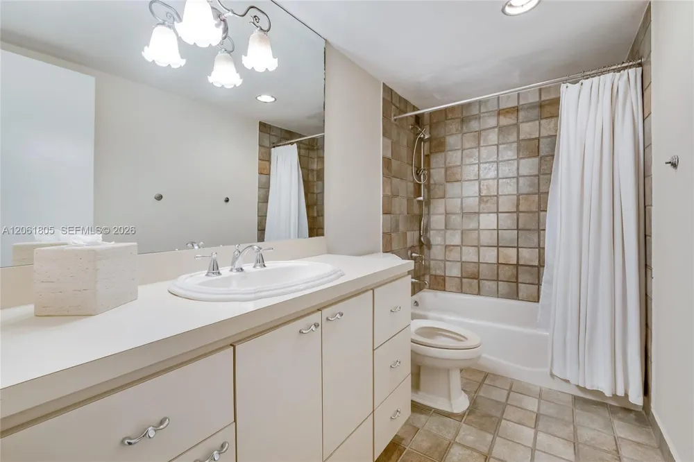 90 Edgewater Dr #501 Coral Gables, FL 33133