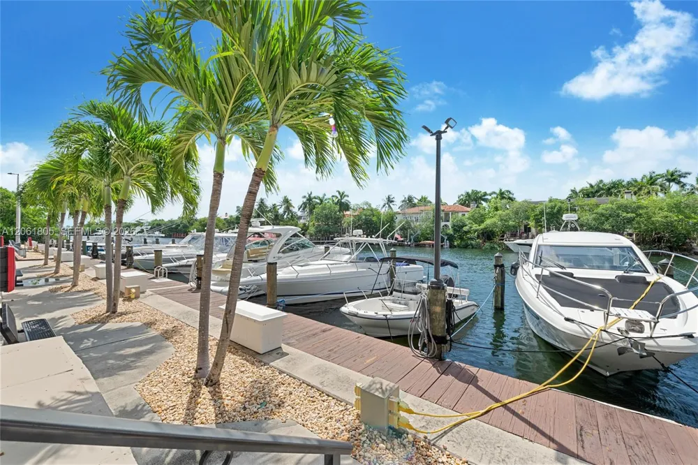 90 Edgewater Dr #501 Coral Gables, FL 33133