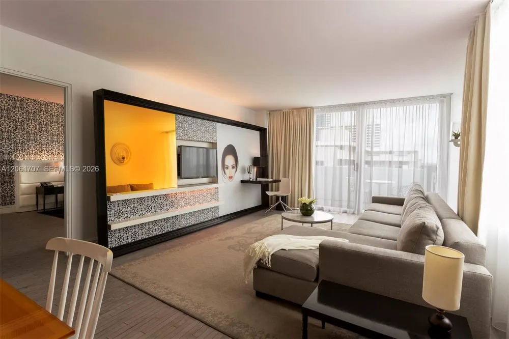 1100 West Ave #705 Miami Beach, FL 33139