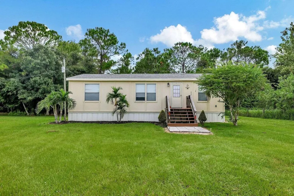 9999 NE 120TH STREET Okeechobee, FL 34972
