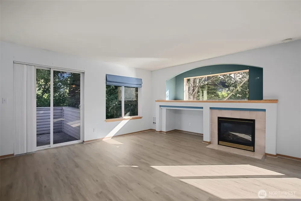 8833 1st Street NE #J204 Lake Stevens, WA 98258