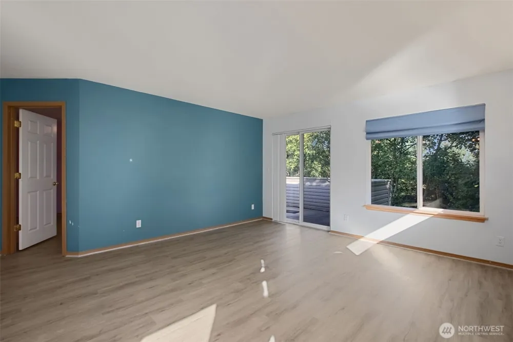 8833 1st Street NE #J204 Lake Stevens, WA 98258