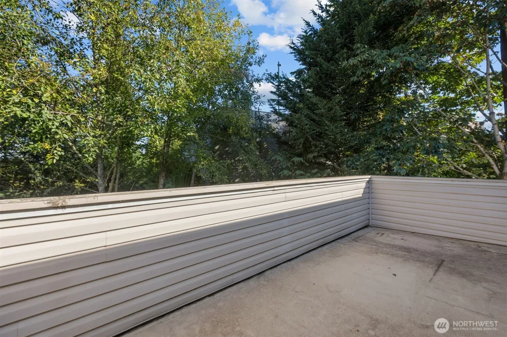 8833 1st Street NE #J204 Lake Stevens, WA 98258