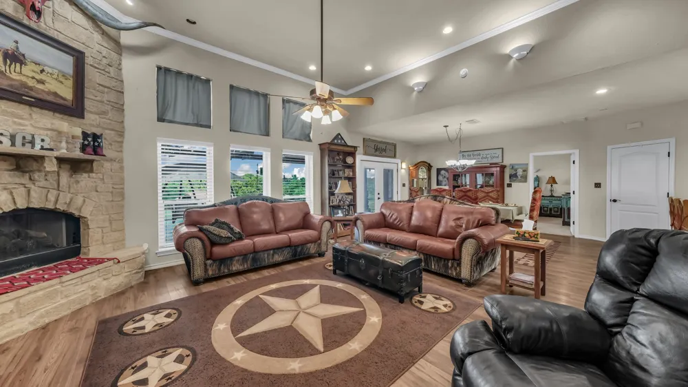 303 Private Road 3365 Boyd, TX 76023