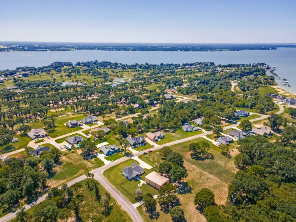 722 Clubview Drive Mabank, TX 75143