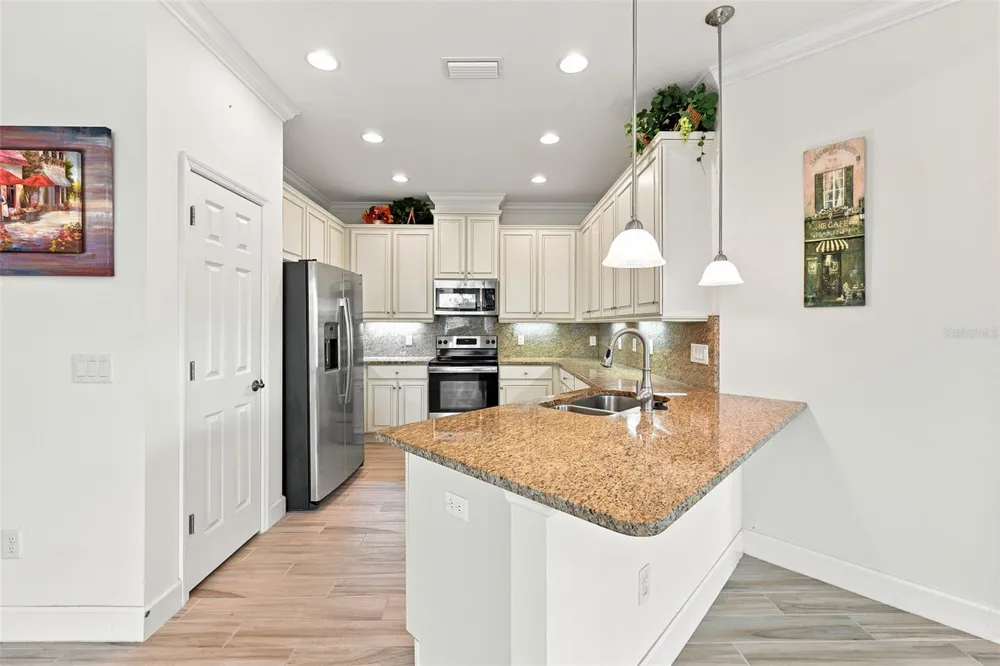 623 CHIPPER DRIVE Sun City Center, FL 33573