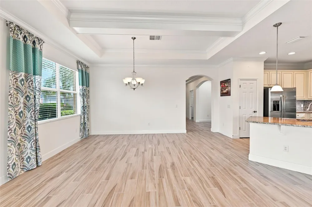 623 CHIPPER DRIVE Sun City Center, FL 33573