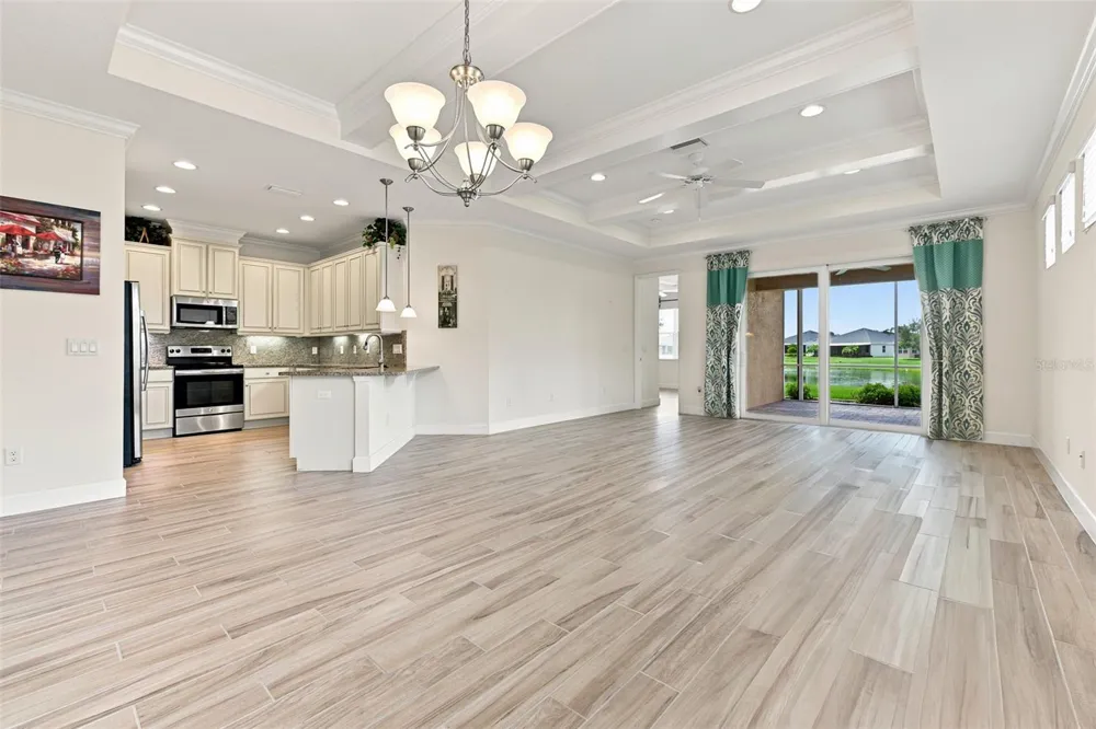 623 CHIPPER DRIVE Sun City Center, FL 33573