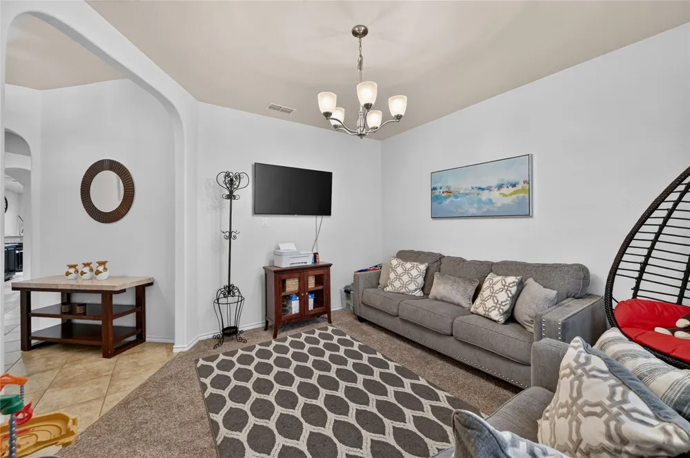 1118 Crest Ridge Drive Glenn Heights, TX 75154