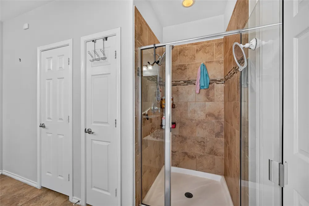 1118 Crest Ridge Drive Glenn Heights, TX 75154