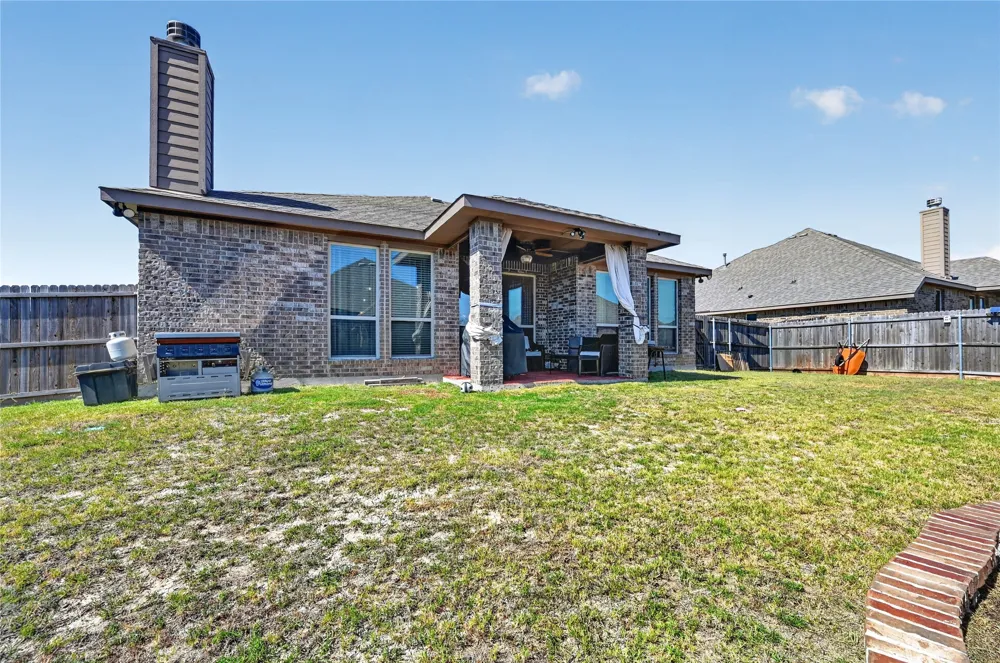 1118 Crest Ridge Drive Glenn Heights, TX 75154