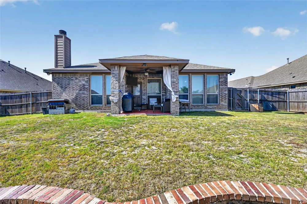 1118 Crest Ridge Drive Glenn Heights, TX 75154
