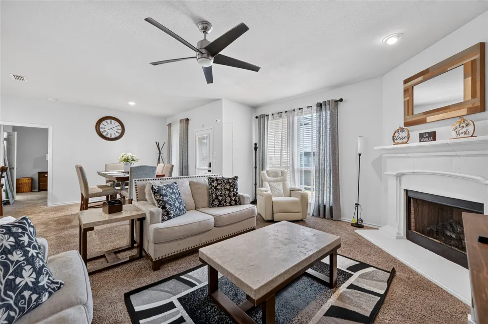 1118 Crest Ridge Drive Glenn Heights, TX 75154