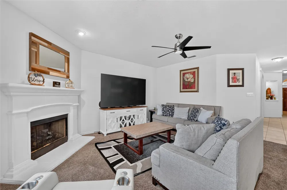 1118 Crest Ridge Drive Glenn Heights, TX 75154