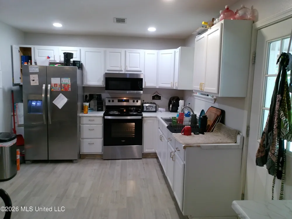 1645 Coy Avenue Wiggins, MS 39577