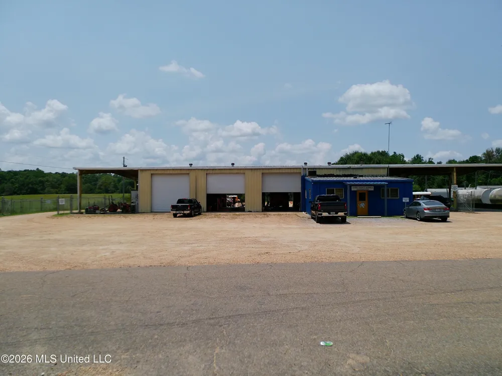 1645 Coy Avenue Wiggins, MS 39577