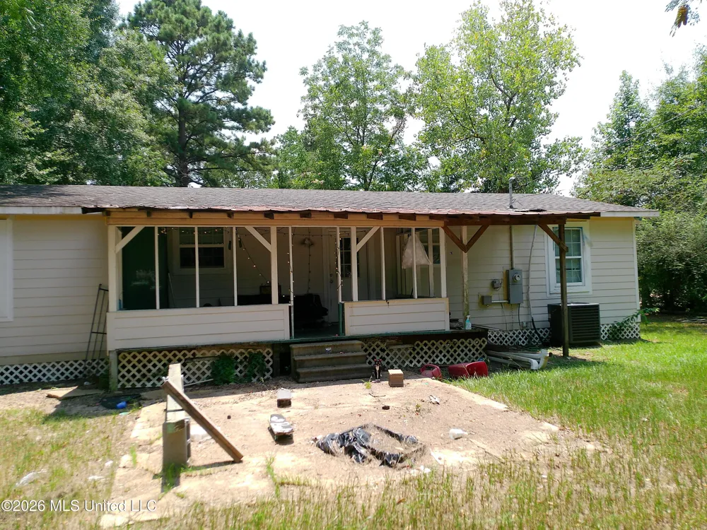 1645 Coy Avenue Wiggins, MS 39577