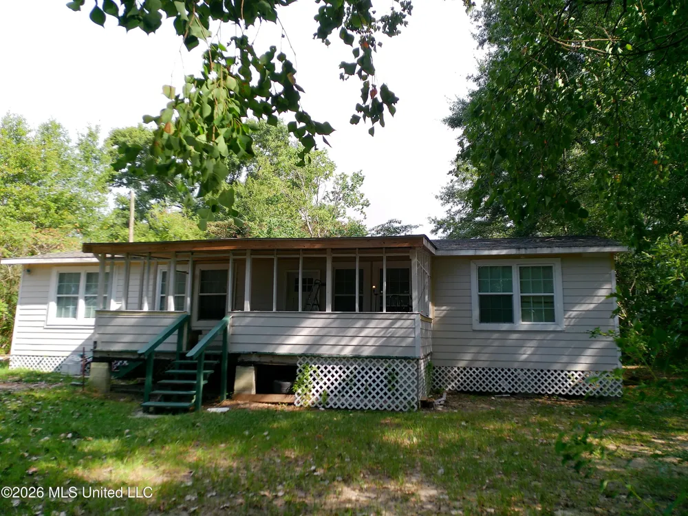 1645 Coy Avenue Wiggins, MS 39577