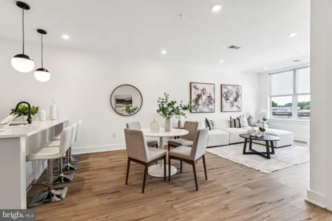 139 W CHELTEN AVENUE #406