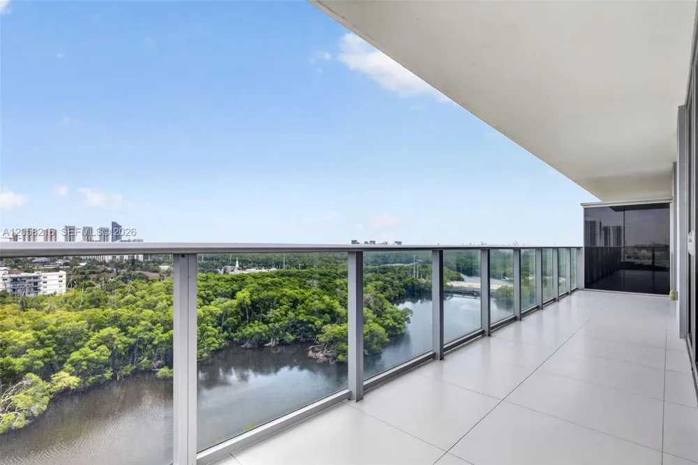 16385 Biscayne Blvd #1215 North Miami Beach, FL 33160