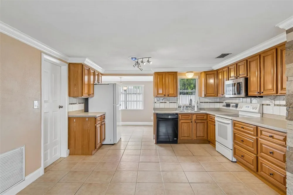 3533 WILSON DRIVE Holiday, FL 34691