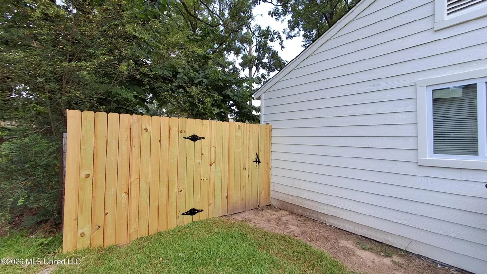 315 Willa Street Batesville, MS 38606
