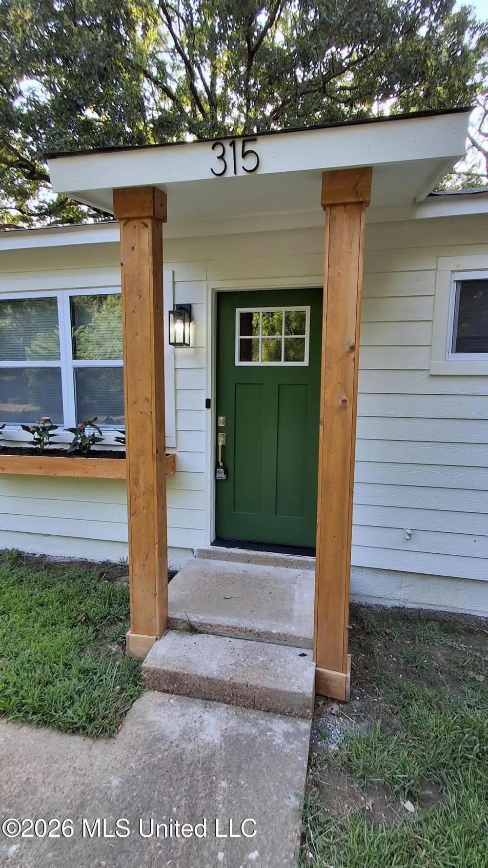 315 Willa Street Batesville, MS 38606
