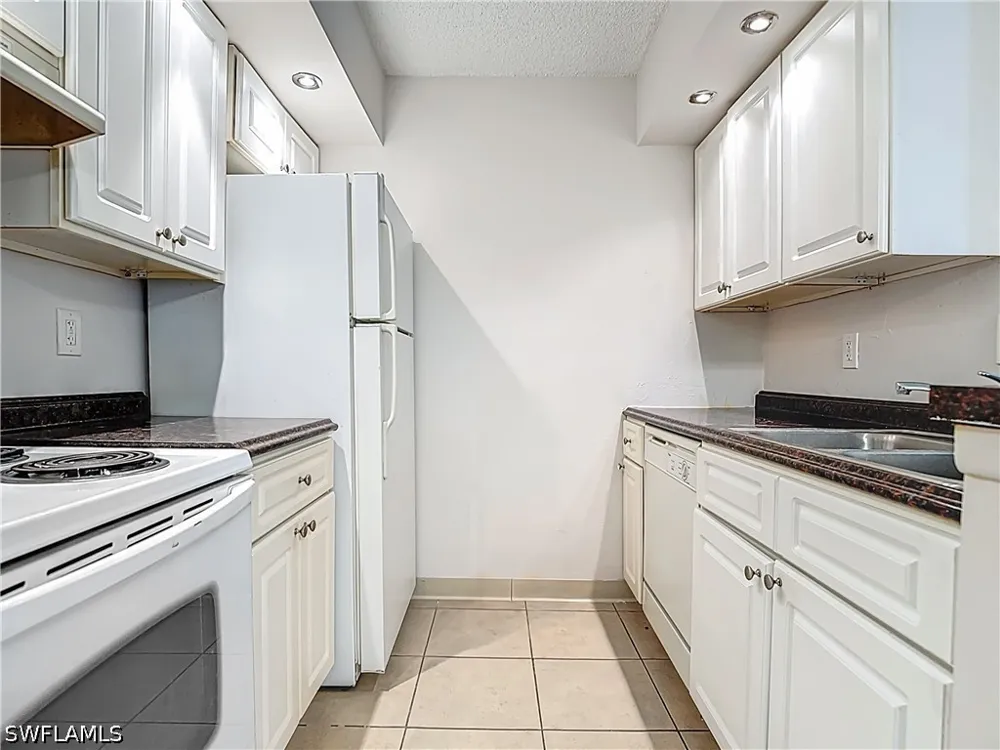 Santa Clara Drive #12 Naples, FL 34104