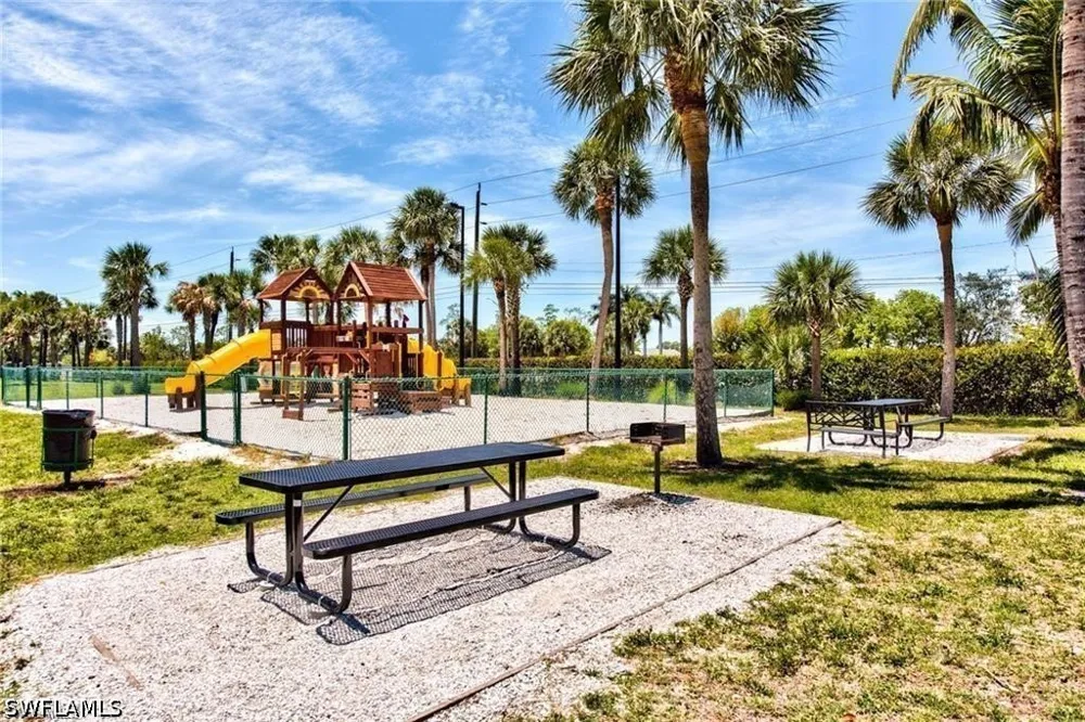 Santa Clara Drive #12 Naples, FL 34104