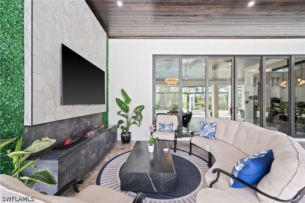 22nd Street SE Naples, FL 34117