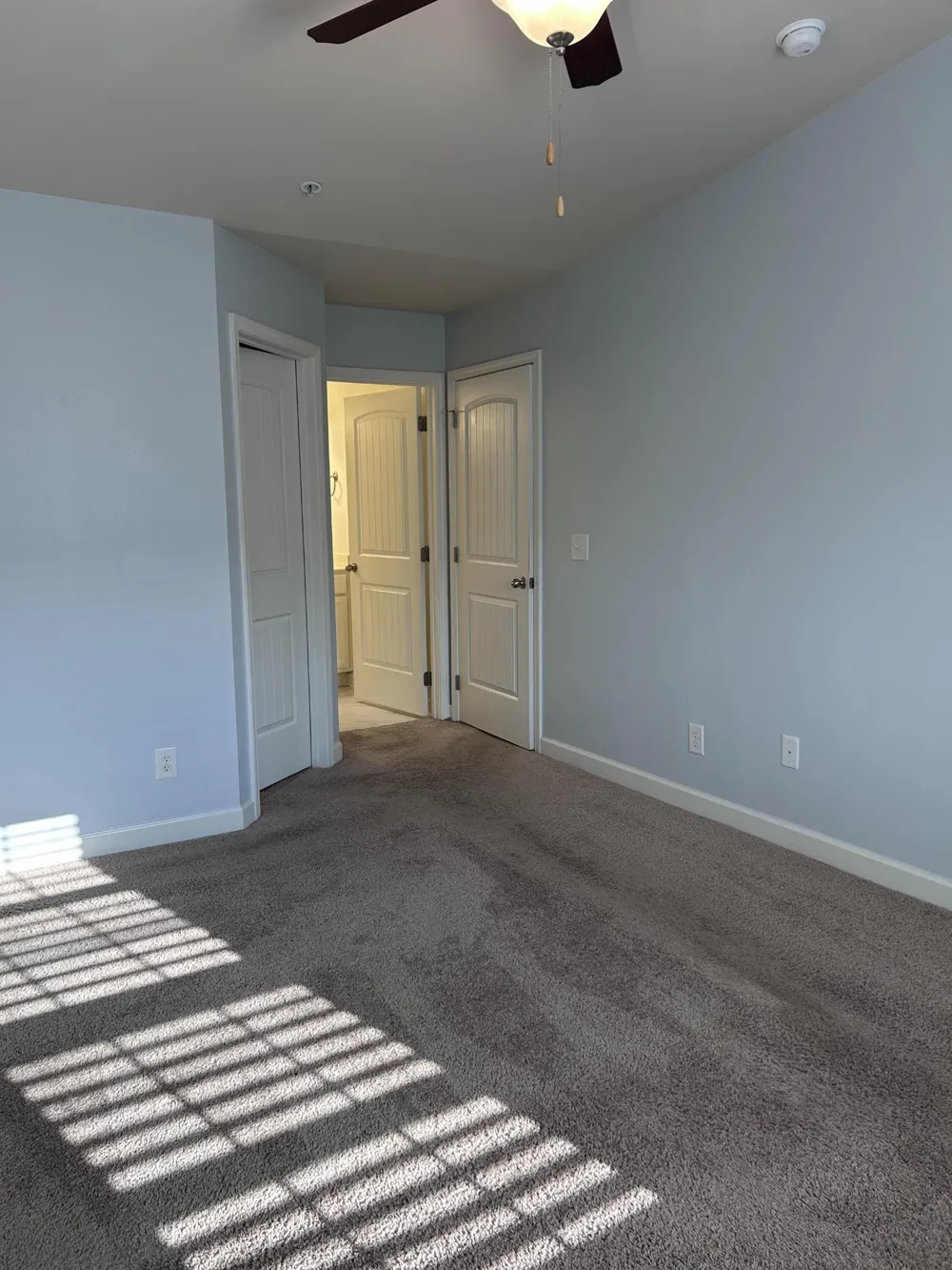 1040 Charlie Daniels PKWY #APT 166 Mount Juliet, TN 37122