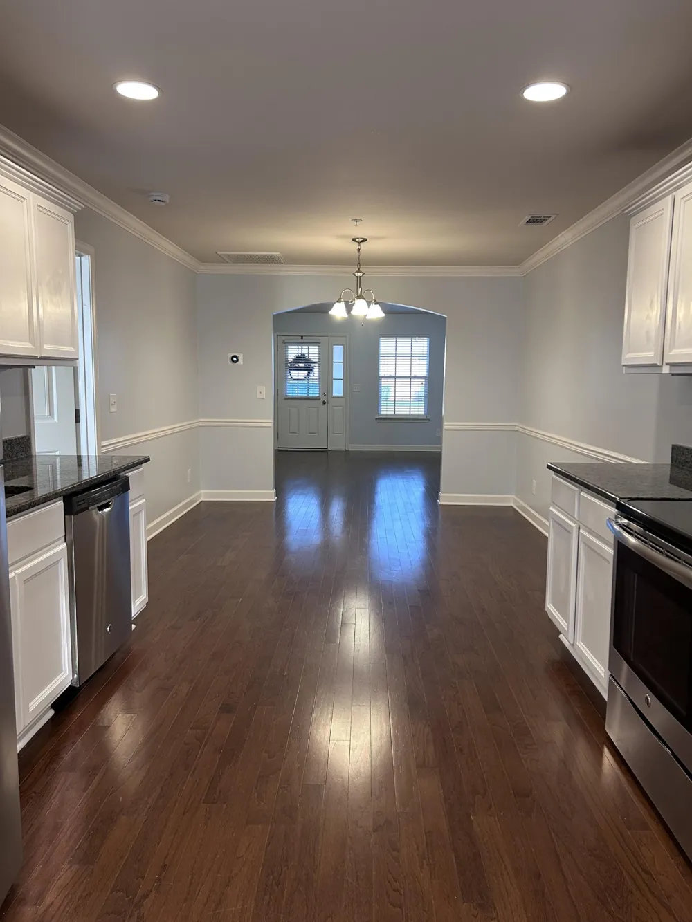 1040 Charlie Daniels PKWY #APT 166 Mount Juliet, TN 37122