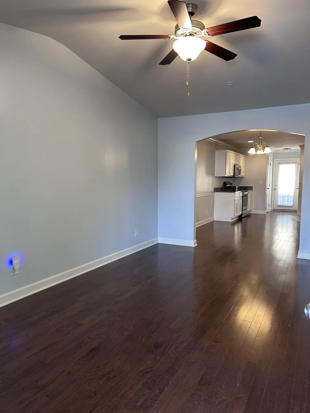 1040 Charlie Daniels PKWY #APT 166 Mount Juliet, TN 37122