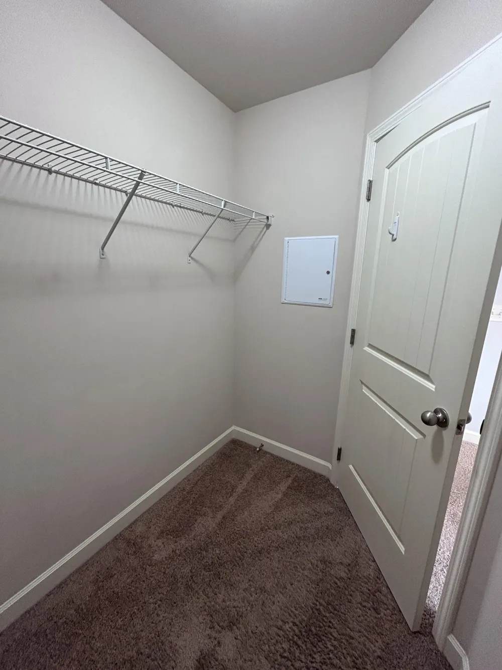 1040 Charlie Daniels PKWY #APT 166 Mount Juliet, TN 37122