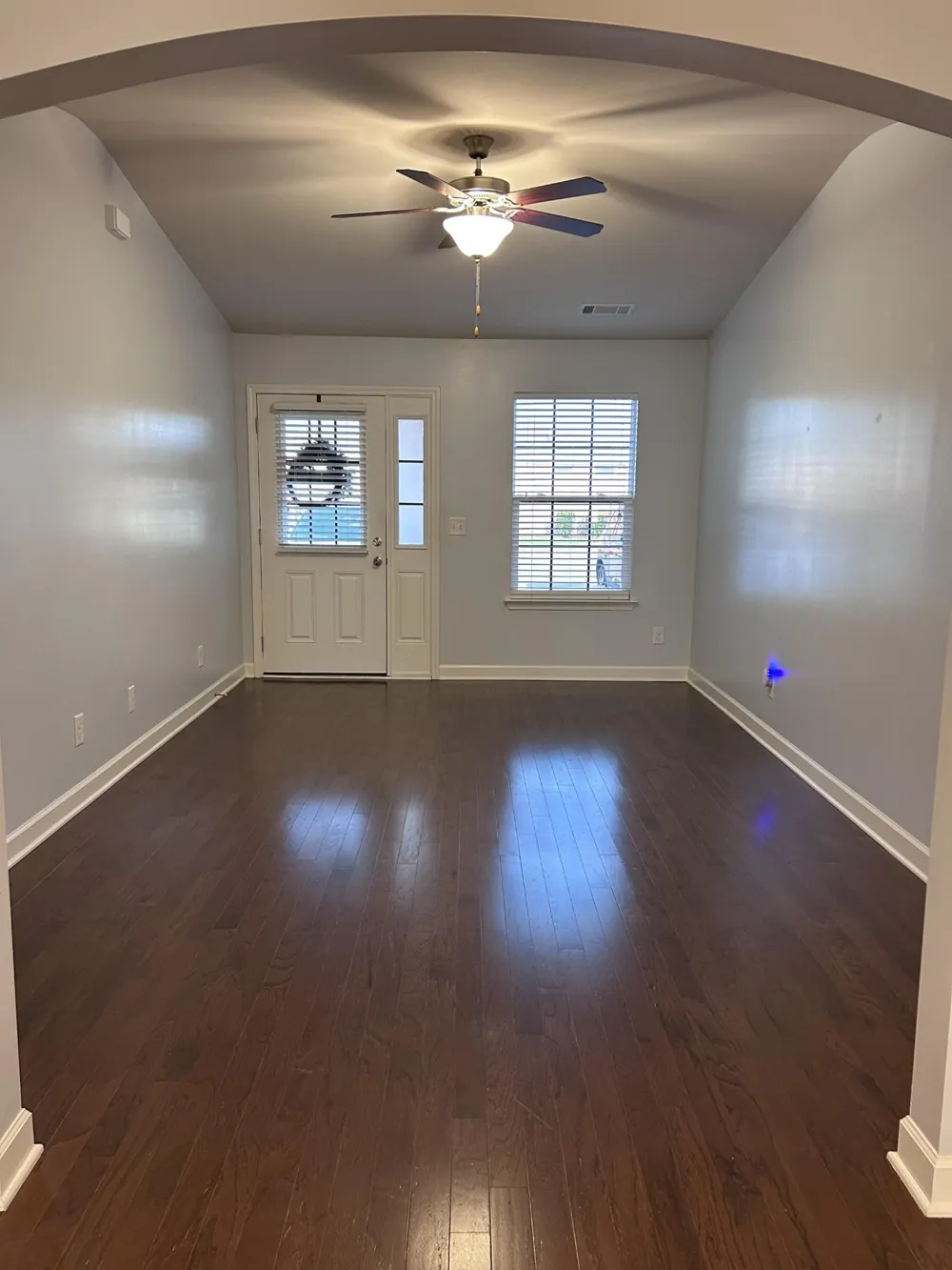 1040 Charlie Daniels PKWY #APT 166 Mount Juliet, TN 37122