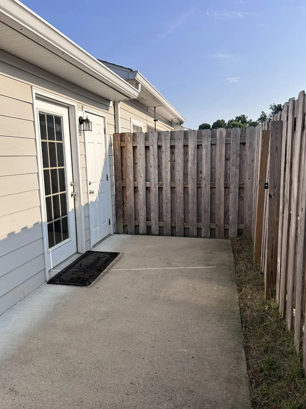 1040 Charlie Daniels PKWY #APT 166 Mount Juliet, TN 37122