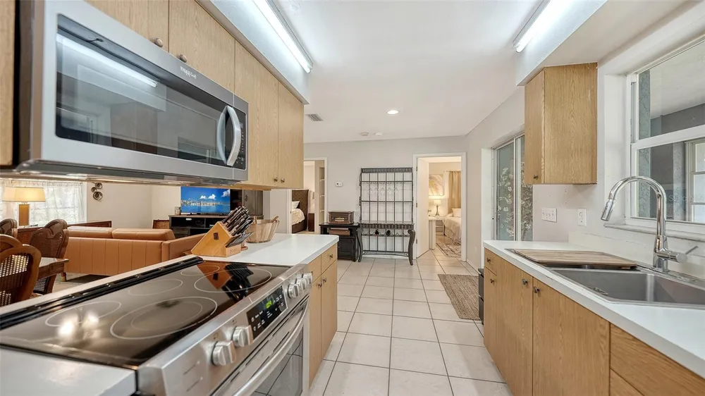 4498 HIDDEN RIVER ROAD Sarasota, FL 34240